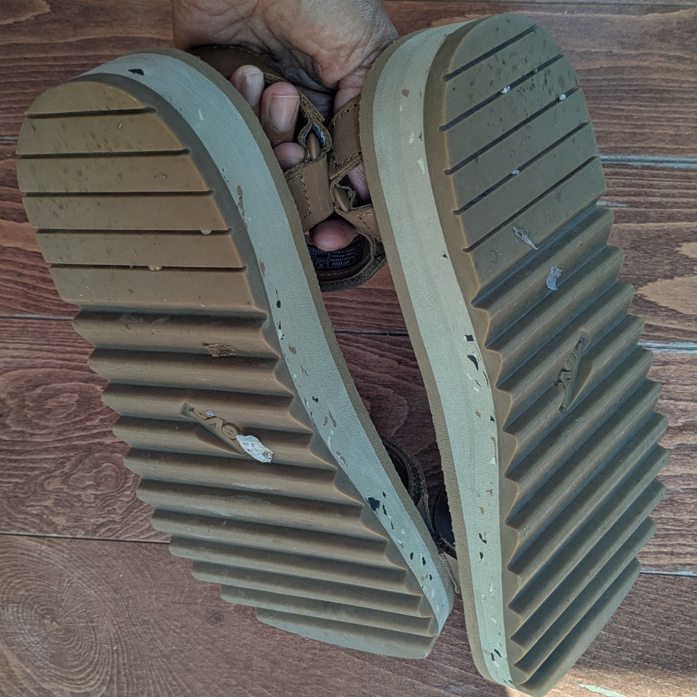 Teva Brown Tan Platform Sport Sandals - Picture 9 of 13